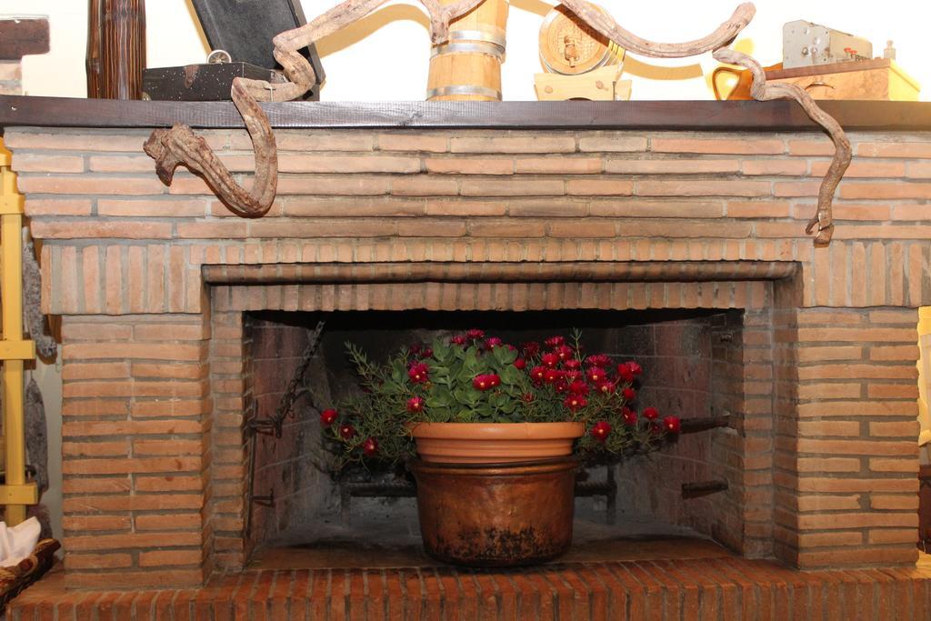 Societa Agricola F.Lli Angelucci Villa Cannara Екстериор снимка