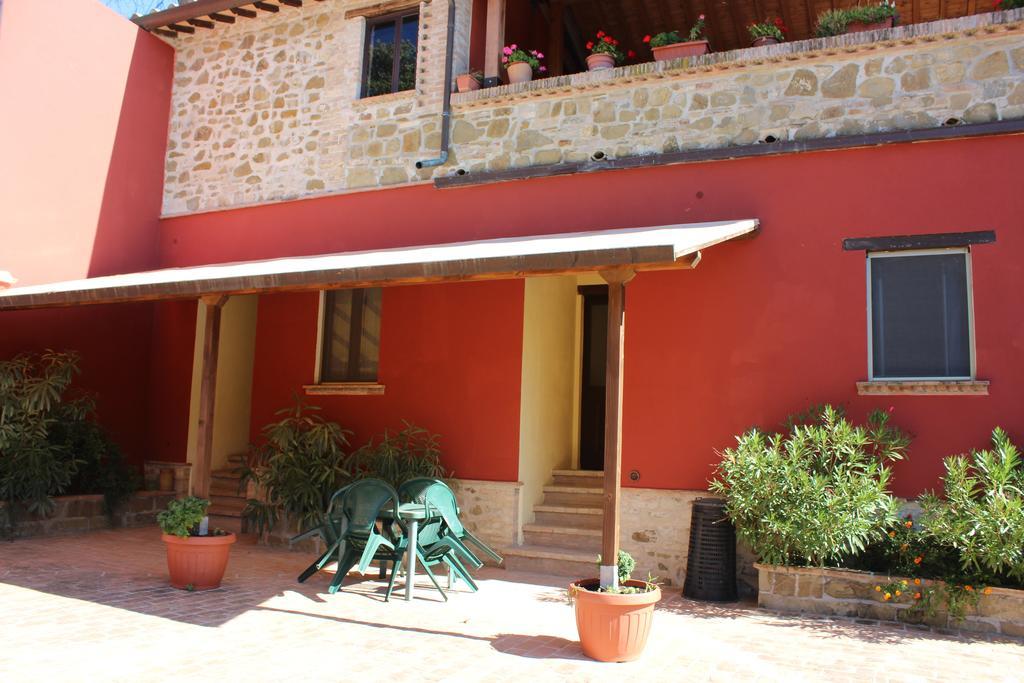 Societa Agricola F.Lli Angelucci Villa Cannara Екстериор снимка