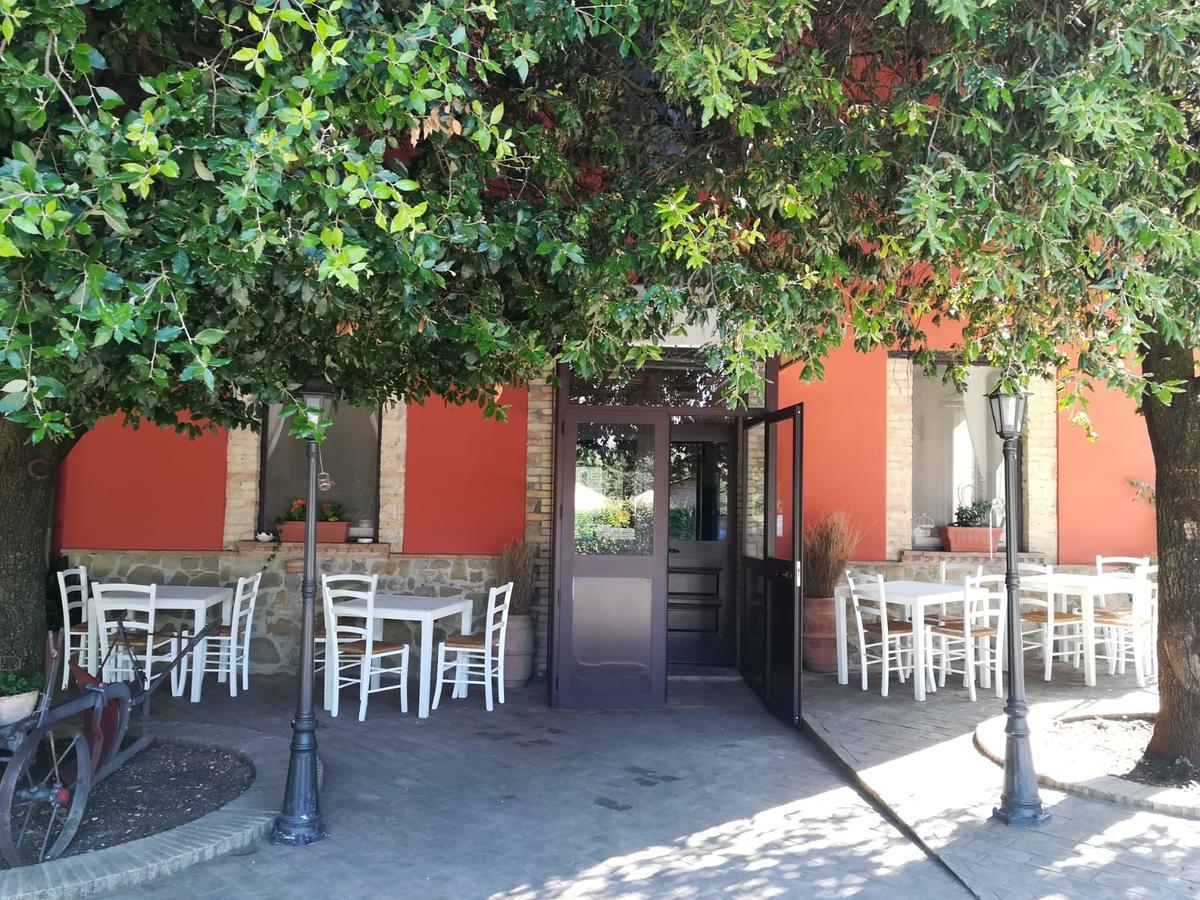 Societa Agricola F.Lli Angelucci Villa Cannara Екстериор снимка
